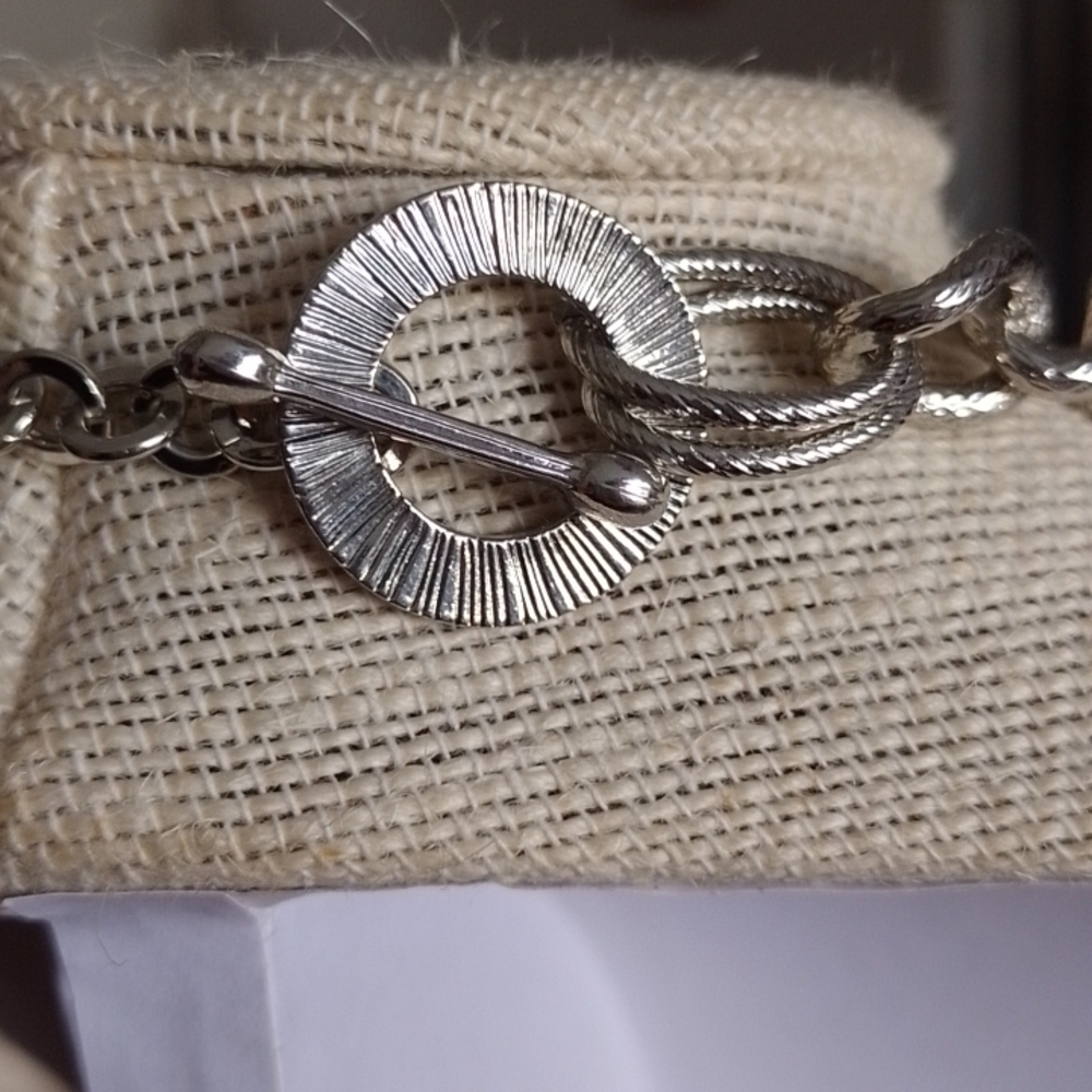 πππSOLD!! LUX ACCESSORIES - Picture 3 of 5